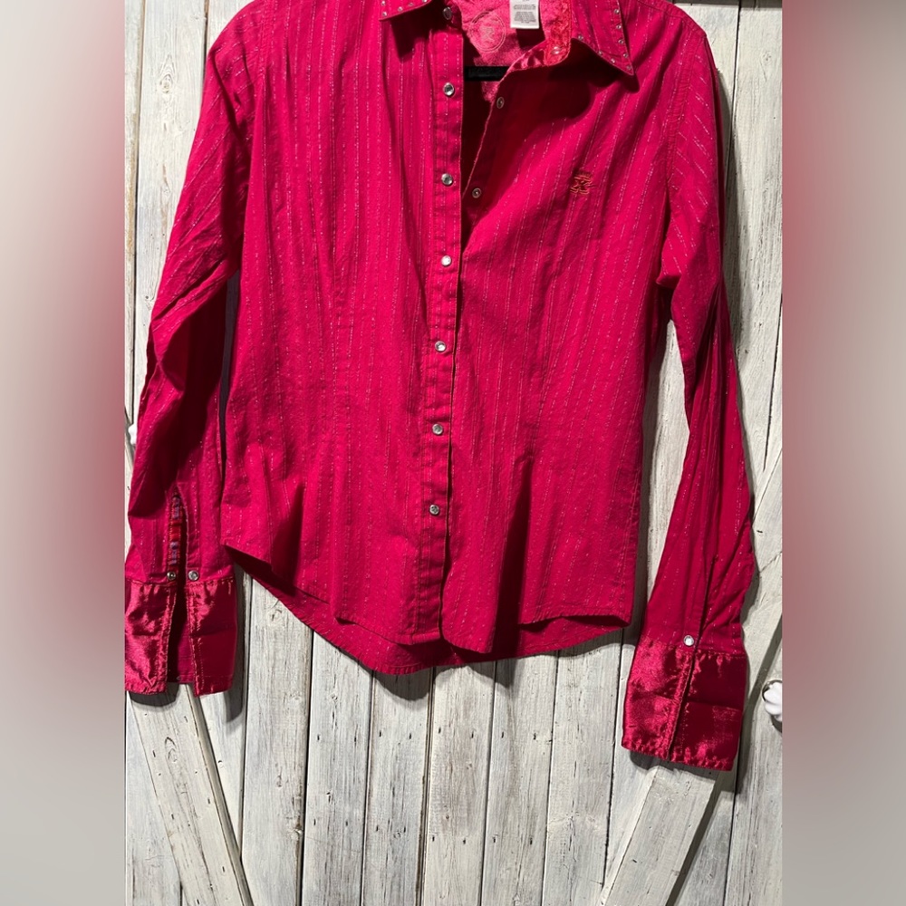 Precious Small TWENTY X top!!! Beautiful detail.
